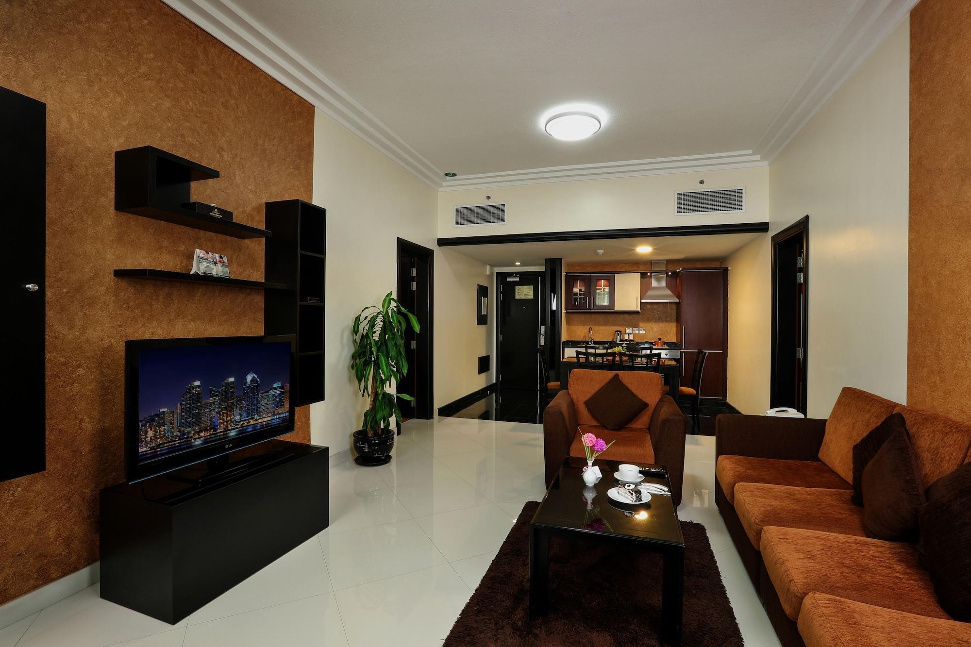 Royal Grand Suite Hotel Шарджа Экстерьер фото