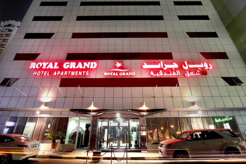 Royal Grand Suite Hotel Шарджа Экстерьер фото