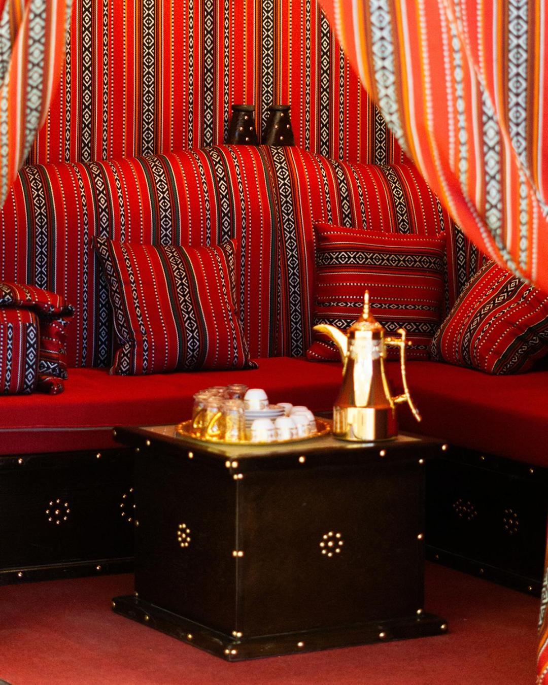 Royal Grand Suite Hotel Шарджа Экстерьер фото